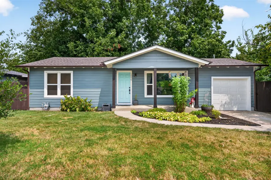 1006 Poindexter Avenue, Cleburne, TX 76033 - #2