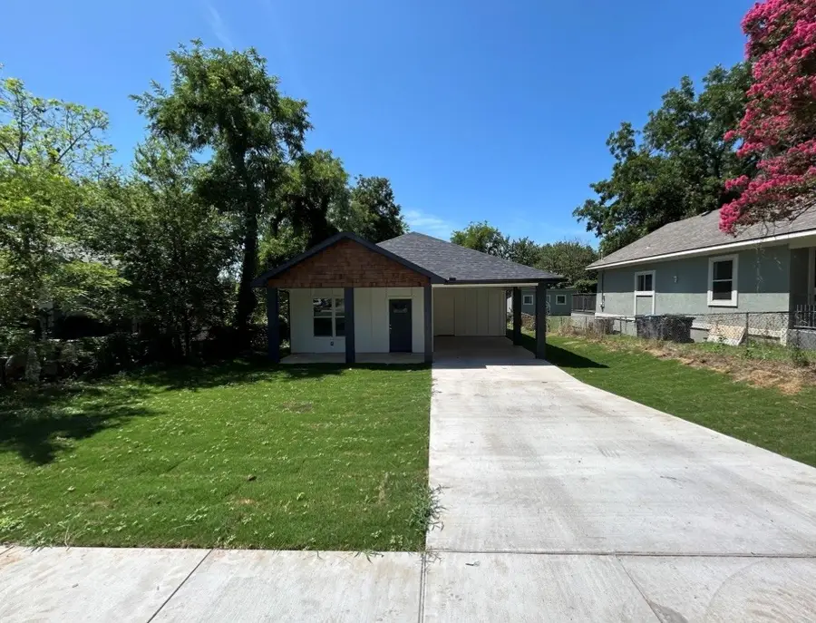 622 E Woodard Street, Denison, TX 75021 - #2