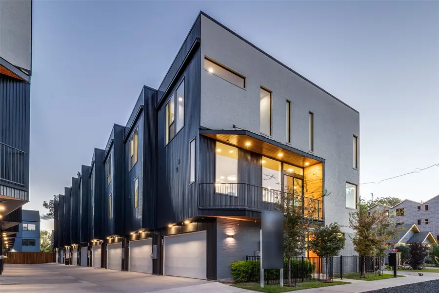 426 W 9th Street #105, Dallas, TX 75208 - #2