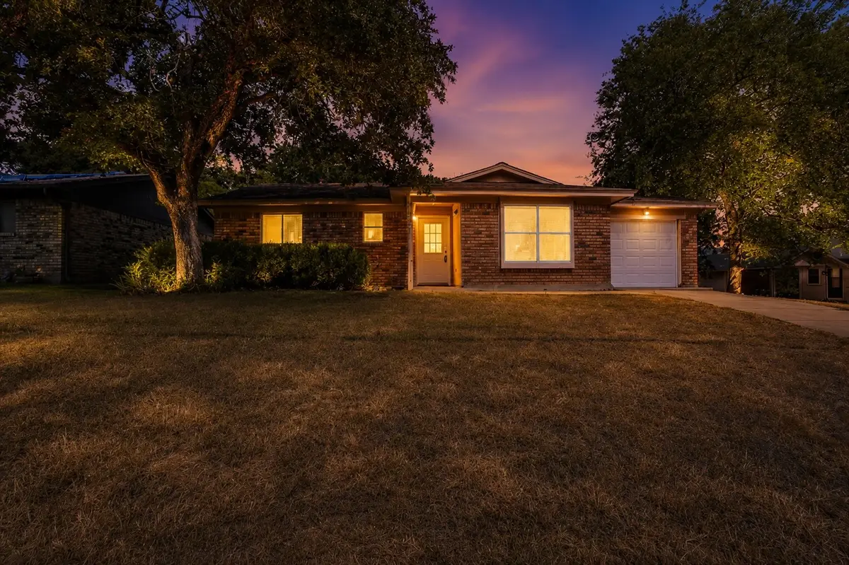 2100 NW 3rd Avenue, Mineral Wells, TX 76067 - #1