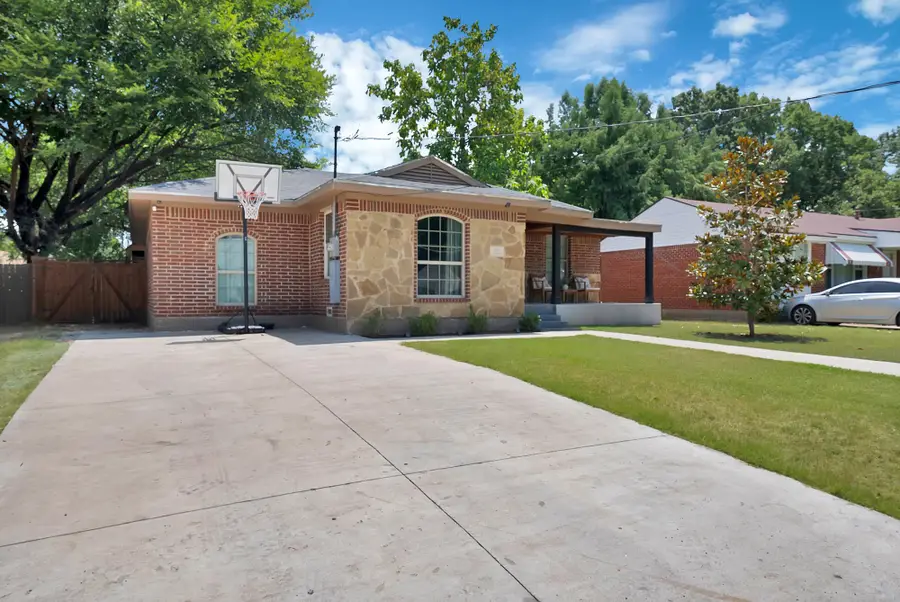 1102 Ash Street, Irving, TX 75060 - #3