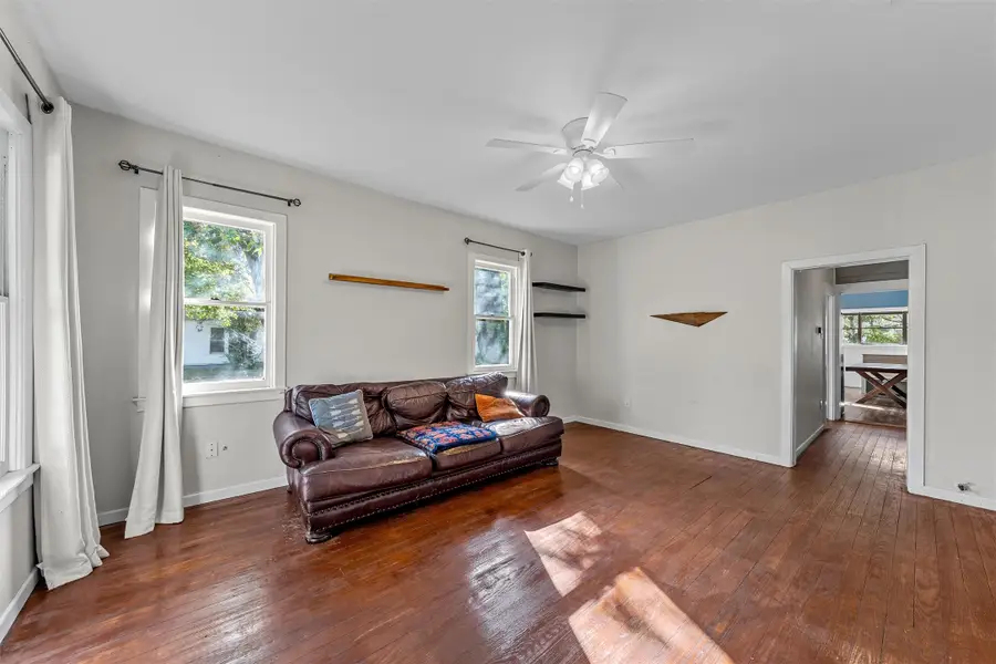 2200 Lyle Avenue, Waco, TX 76708 - #3
