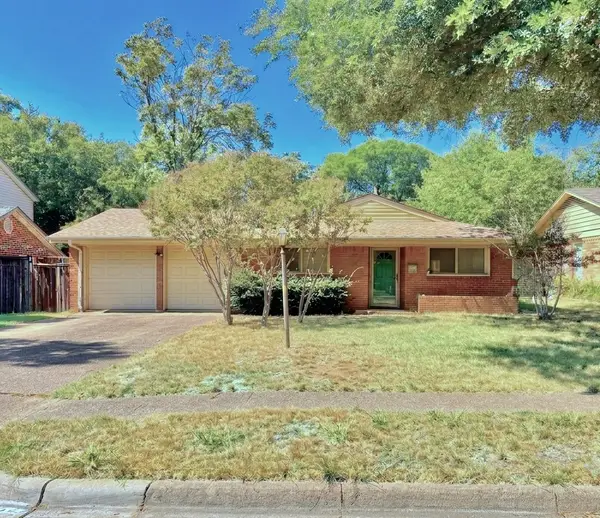 11319 Lanewood Circle, Dallas, TX 75218