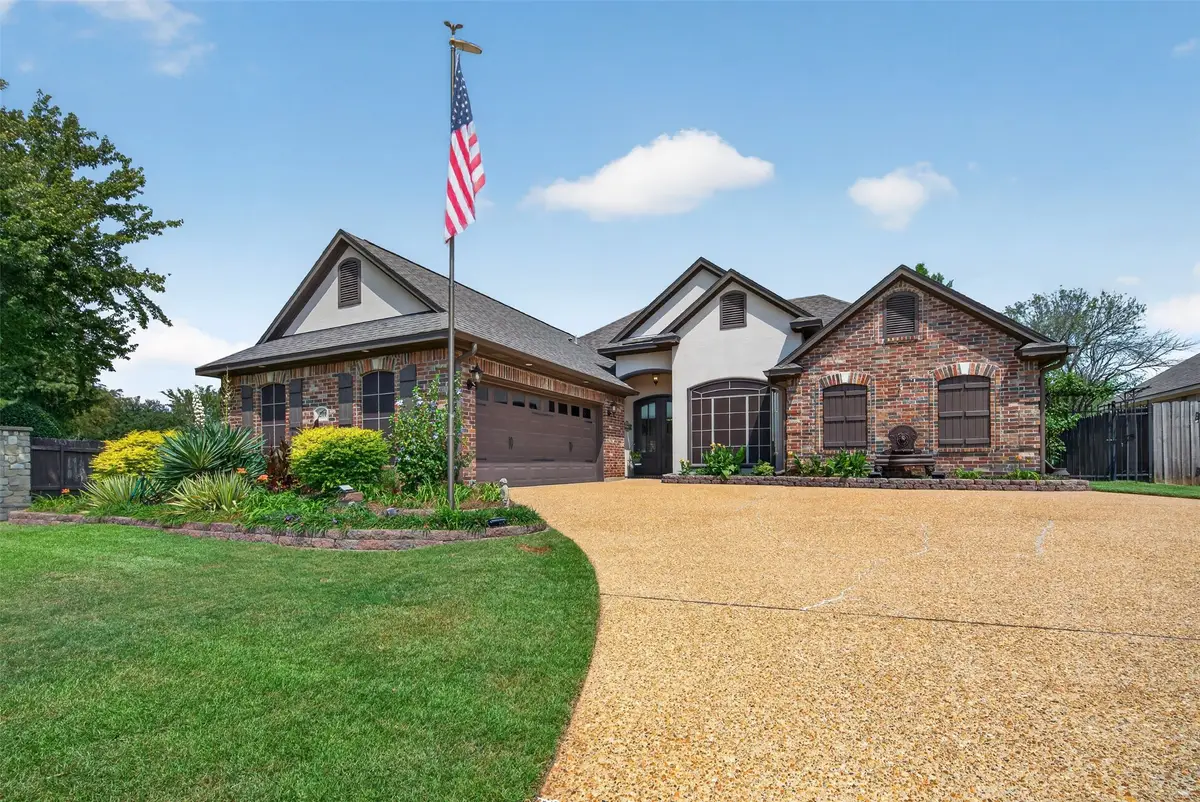 201 Ixworth Avenue, Bossier City, LA 71111 - #1