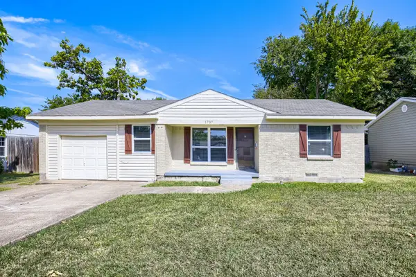 1707 Summit Street, Mesquite, TX 75149