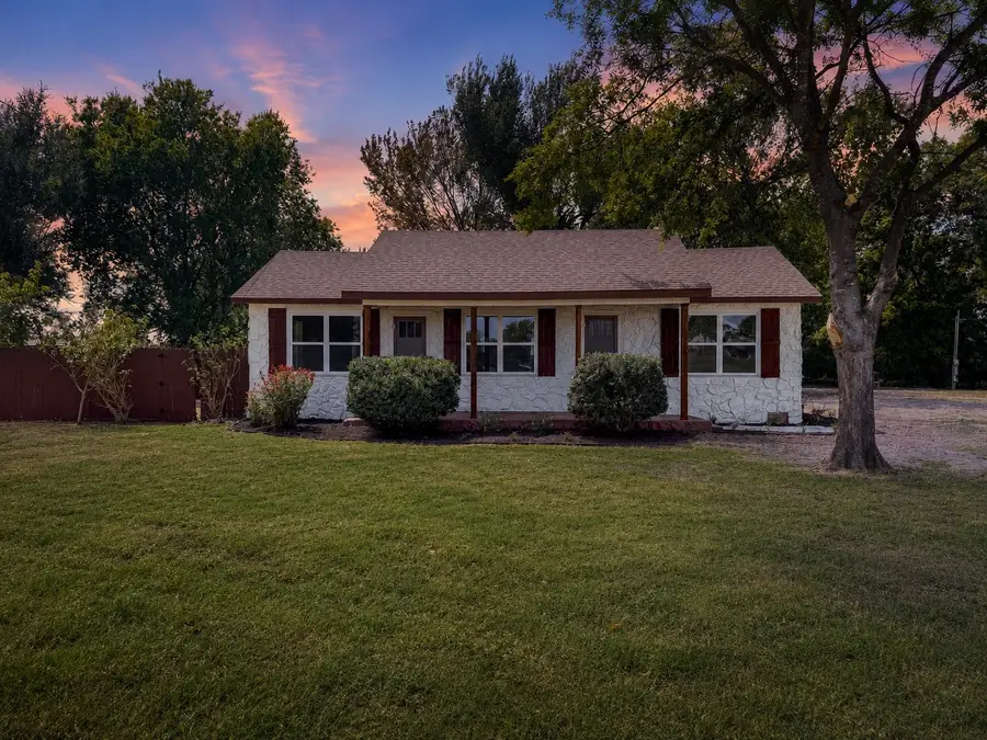 216 N Spikes Road, Corsicana, TX 75110 - #2