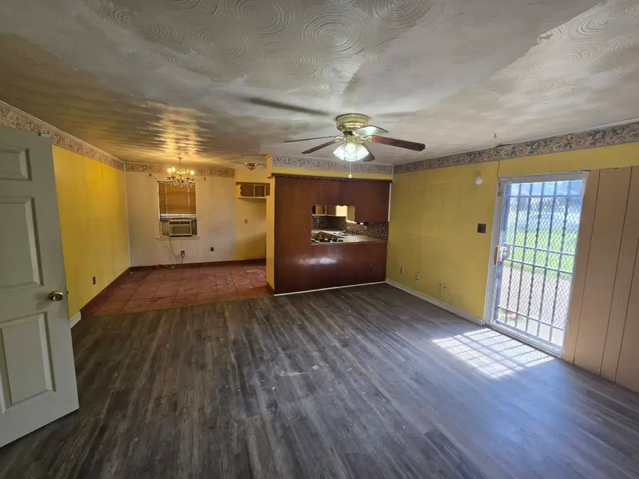 212 N Longacre Lane, Dallas, TX 75217 - #3