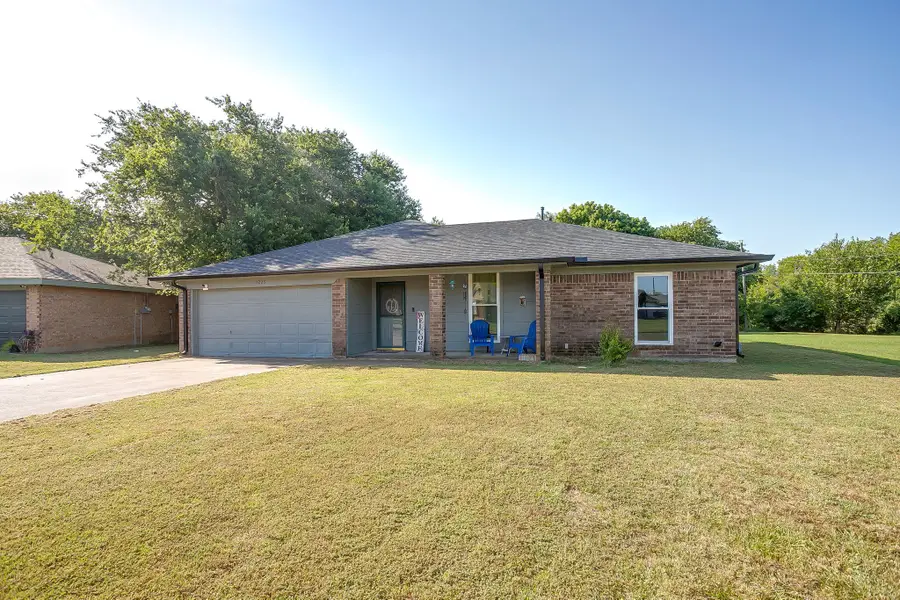 1225 Sandstone Drive, Cleburne, TX 76033 - #3