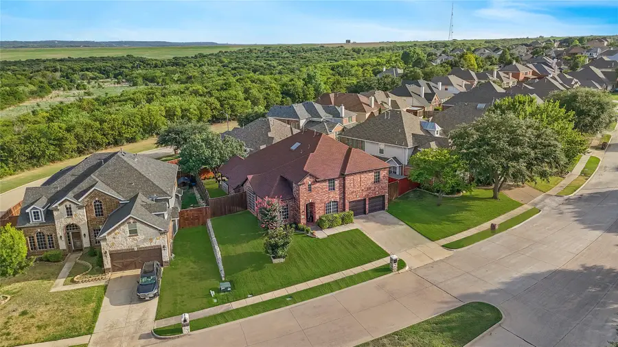 663 E Sandra Lane, Grand Prairie, TX 75052 - #2