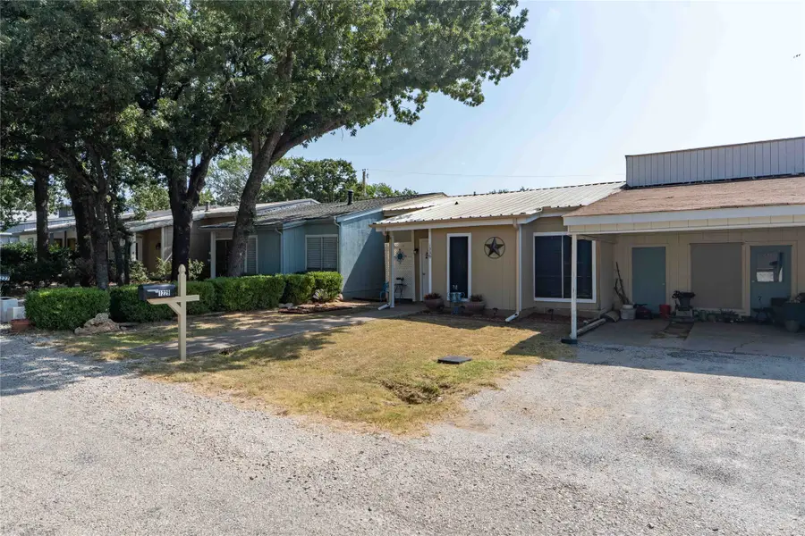 1229 Elm Court, Runaway Bay, TX 76426 - #3