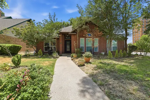 2229 Weatherbee Street, Fort Worth, TX 76110