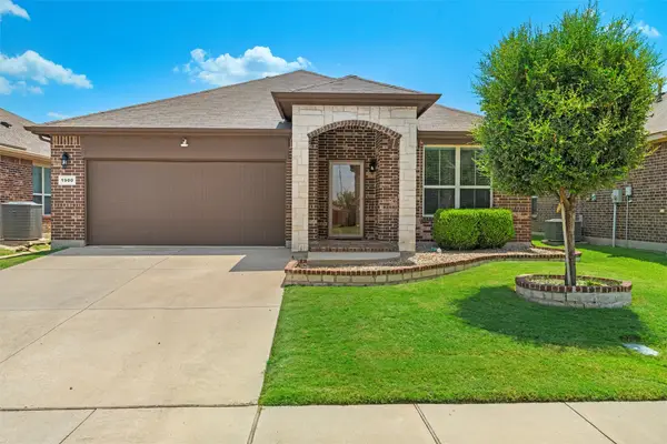 1900 Jacona Trail, Fort Worth, TX 76131