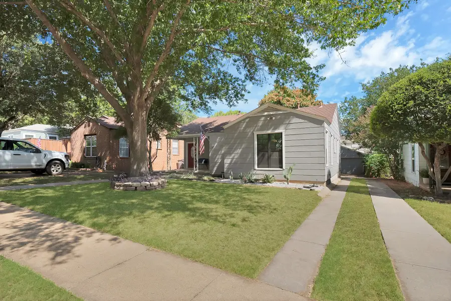 4028 Locke Avenue, Fort Worth, TX 76107 - #3