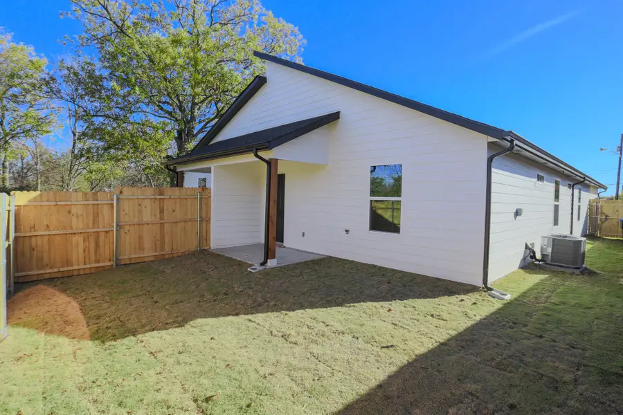 1918 Church Street, Greenville, TX 75401 - #3