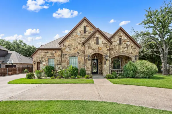 3300 Alexandria Court, Grapevine, TX 76092