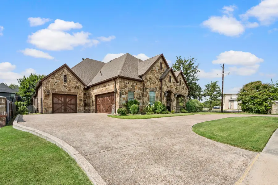 3300 Alexandria Court, Grapevine, TX 76092 - #2