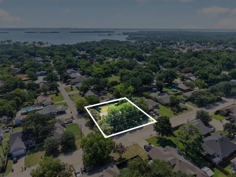 108 S Lakeview Drive, Lake Dallas, TX 75065 - #2
