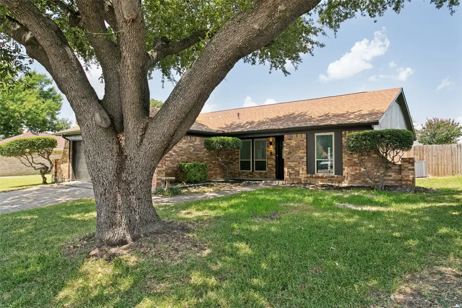 6833 N Park Drive, North Richland Hills, TX 76148 - #2