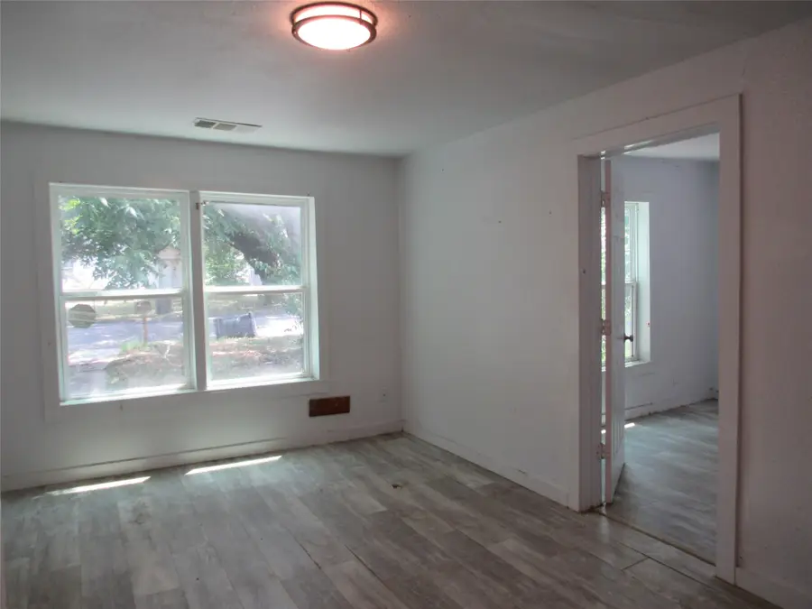 2705 Summer Avenue, Waco, TX 76708 - #3