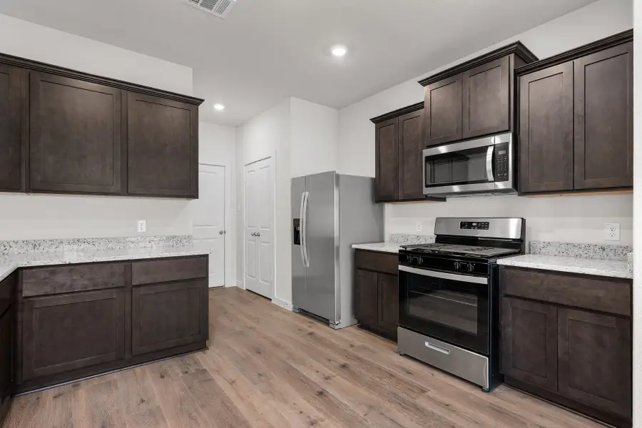 8304 Silverbow Drive, Ponder, TX 76259 - #2
