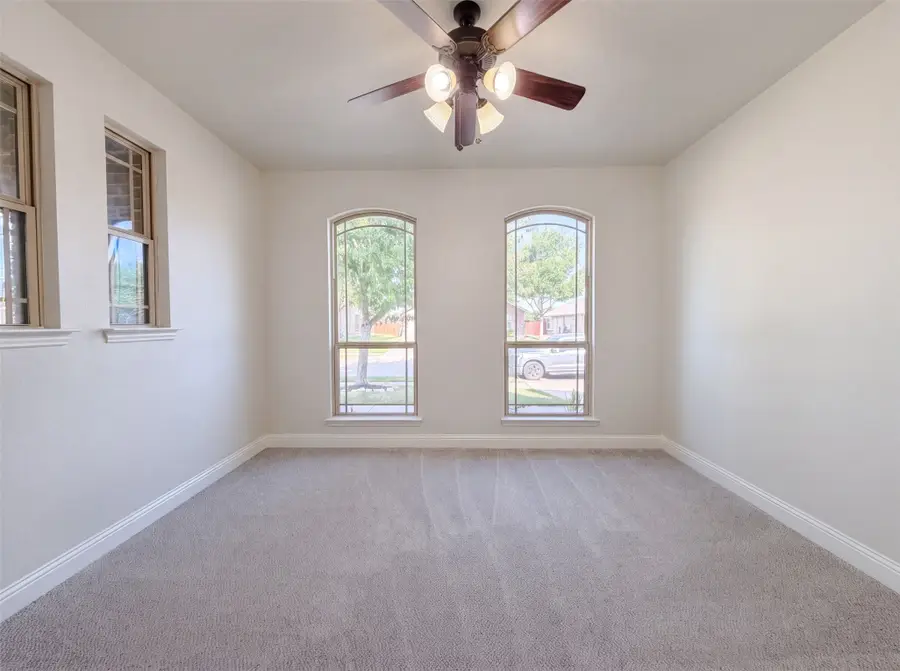 830 Graham Drive, Burleson, TX 76028 - #2