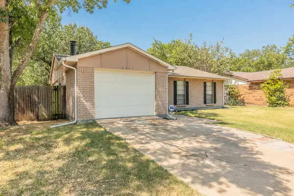 2817 Eddie Place, Fort Worth, TX 76140