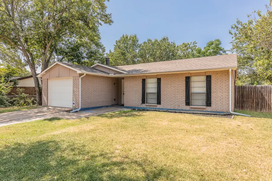 2817 Eddie Place, Fort Worth, TX 76140 - #3