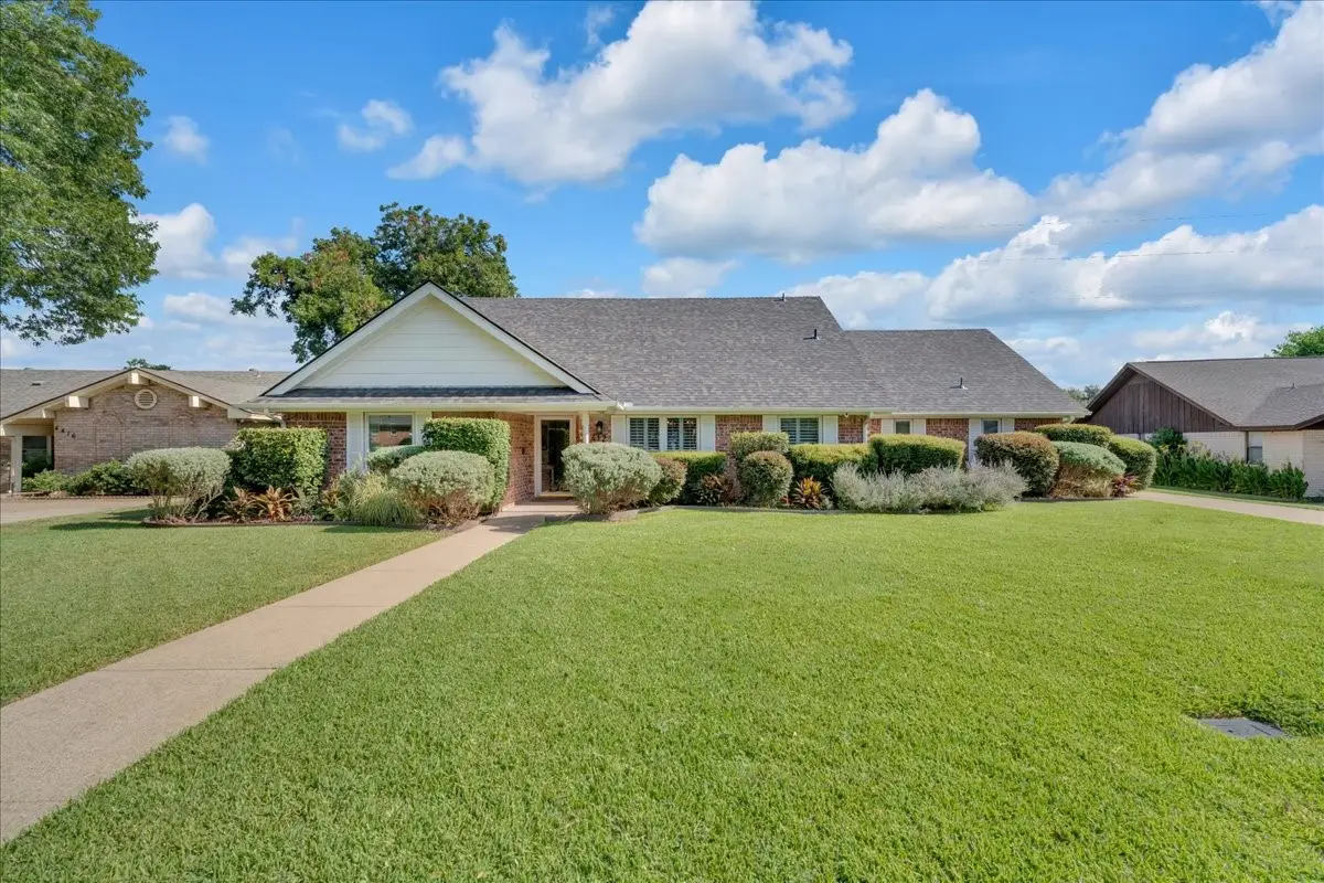 4412 Fiesta Circle E, Fort Worth, TX 76133 - #1