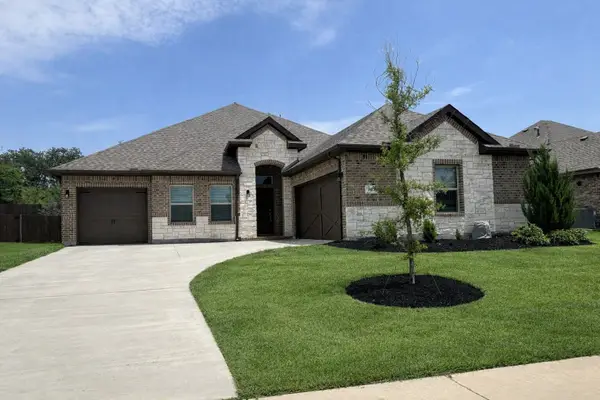 702 Audrey Lane, Mansfield, TX 76063