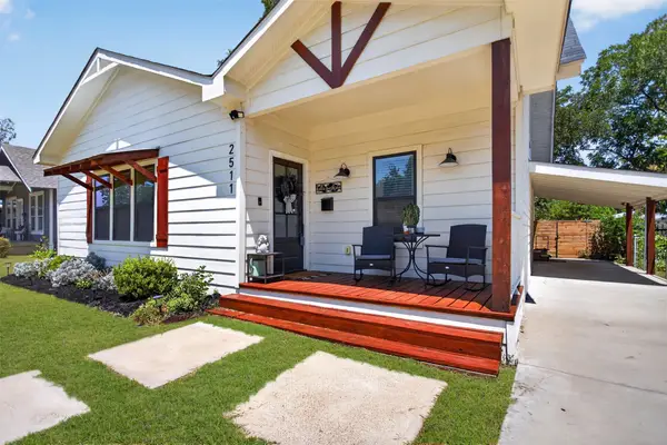 2511 Gladstone Drive, Dallas, TX 75211