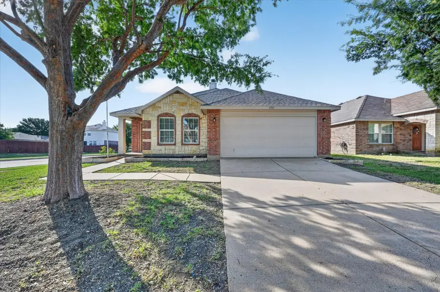 1337 Gayle Street, Burleson, TX 76028 - #2
