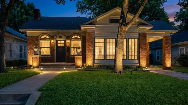 826 Cedar Hill Avenue, Dallas, TX 75208