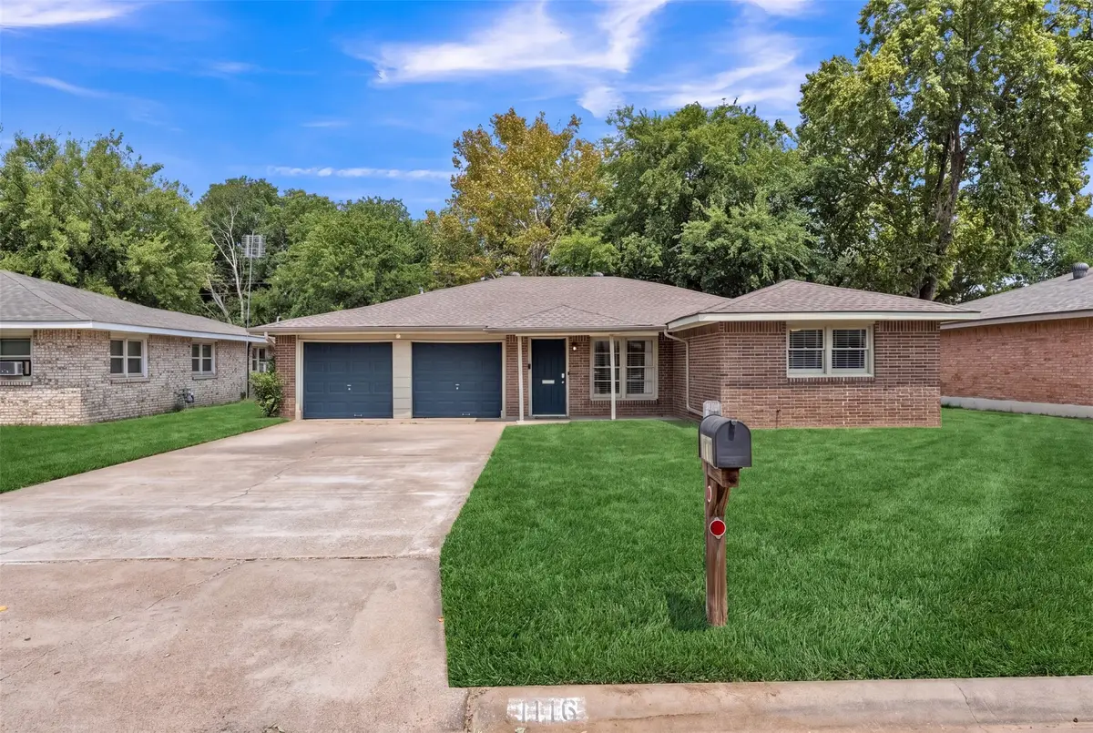 1116 Center Street, Cleburne, TX 76033 - #1