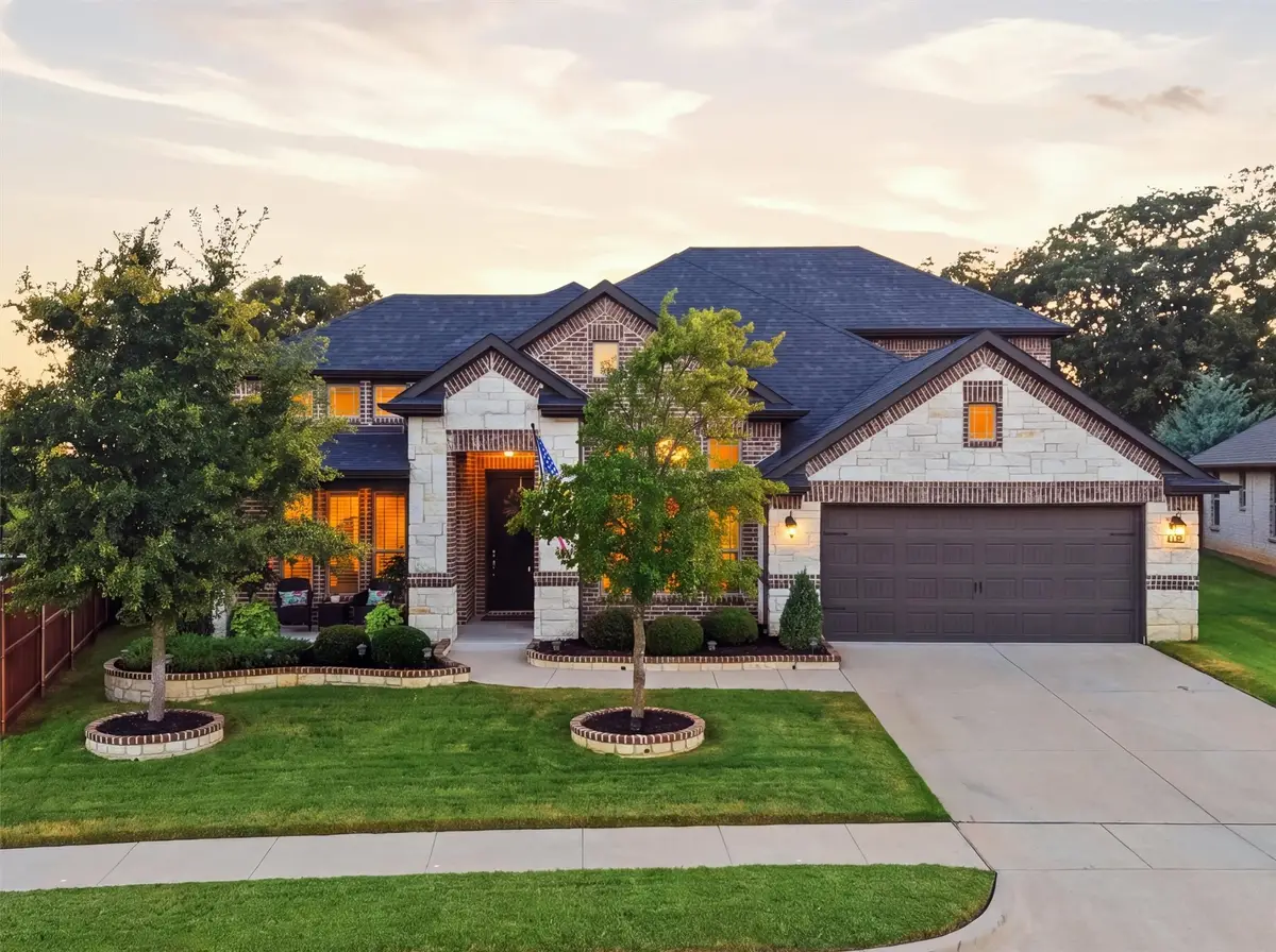 1041 Legacy Oaks, Joshua, TX 76058 - #1
