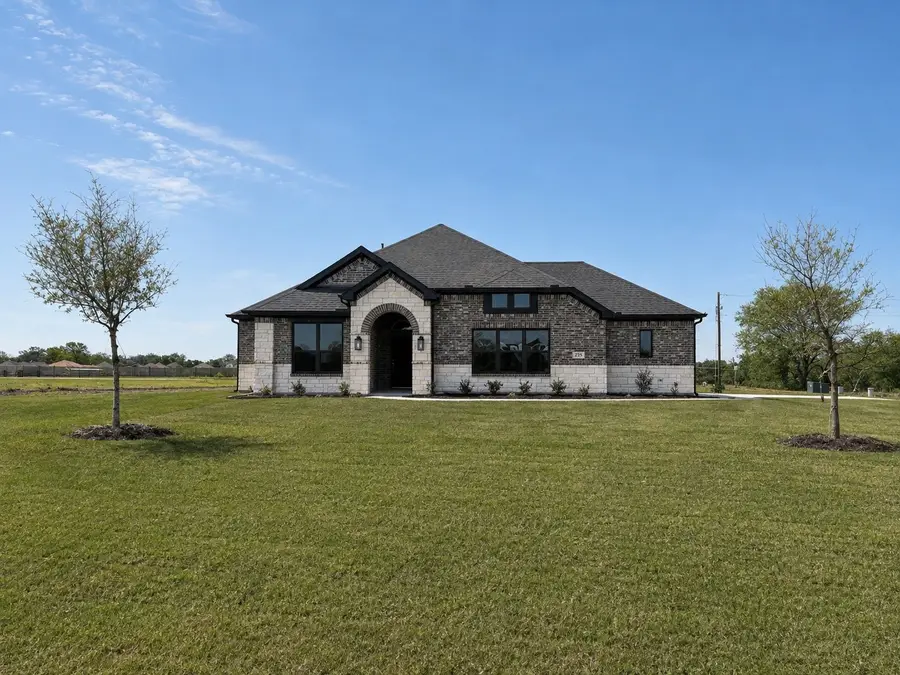 492 Sanders Road, Whitesboro, TX 76273 - #2