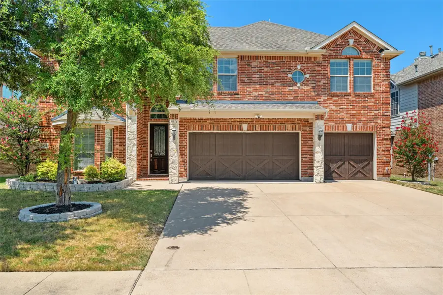 2932 Montalbo, Grand Prairie, TX 75054 - #2
