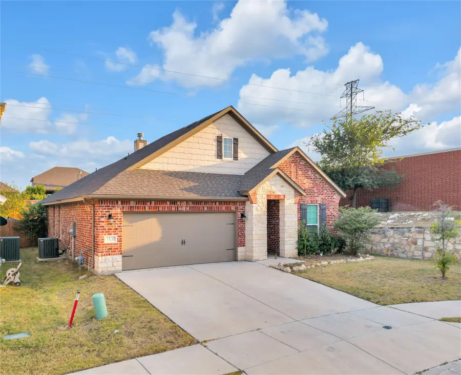 7337 Howling Coyote Lane, Fort Worth, TX 76131 - #3