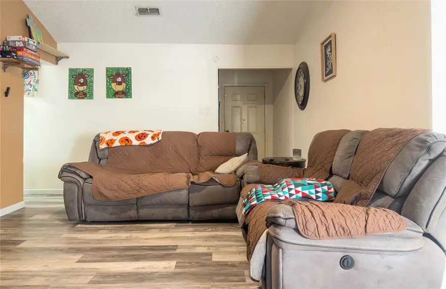 1516 NW 1st Avenue, Mineral Wells, TX 76067 - #3