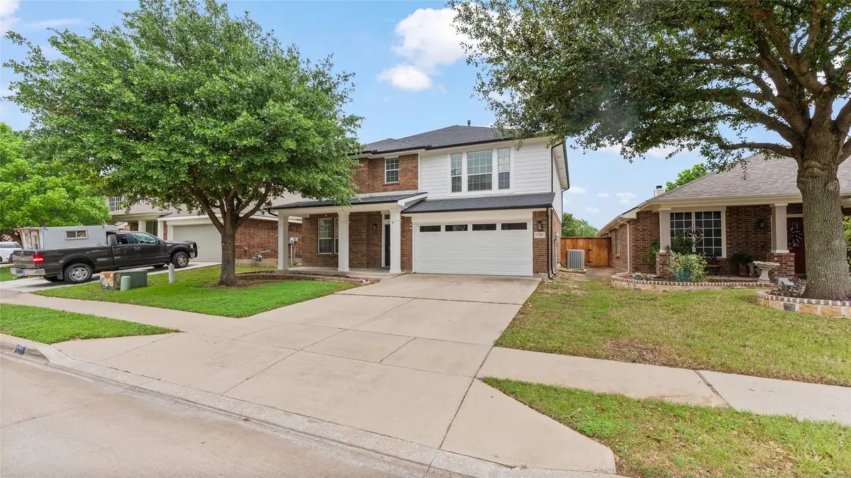 9208 Comanche Ridge Drive, Fort Worth, TX 76131 - #1