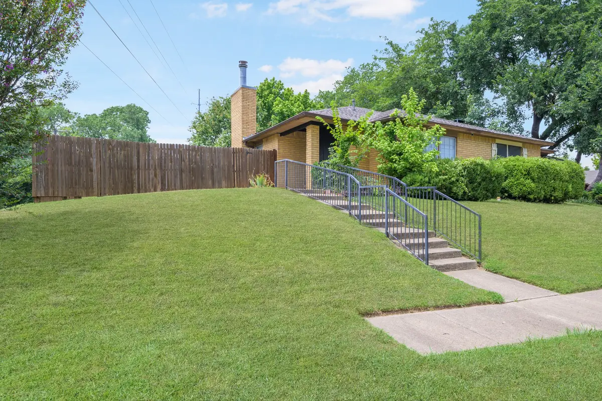 2114 Valleywood Drive, Arlington, TX 76013 - #1