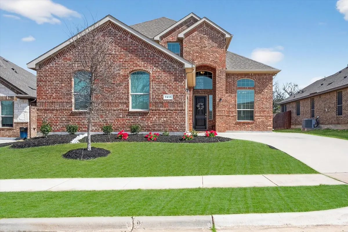 7815 Kettle Creek Drive, Arlington, TX 76001 - #1