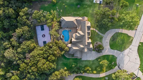 685 Knob Hill Court, Argyle, TX 76226