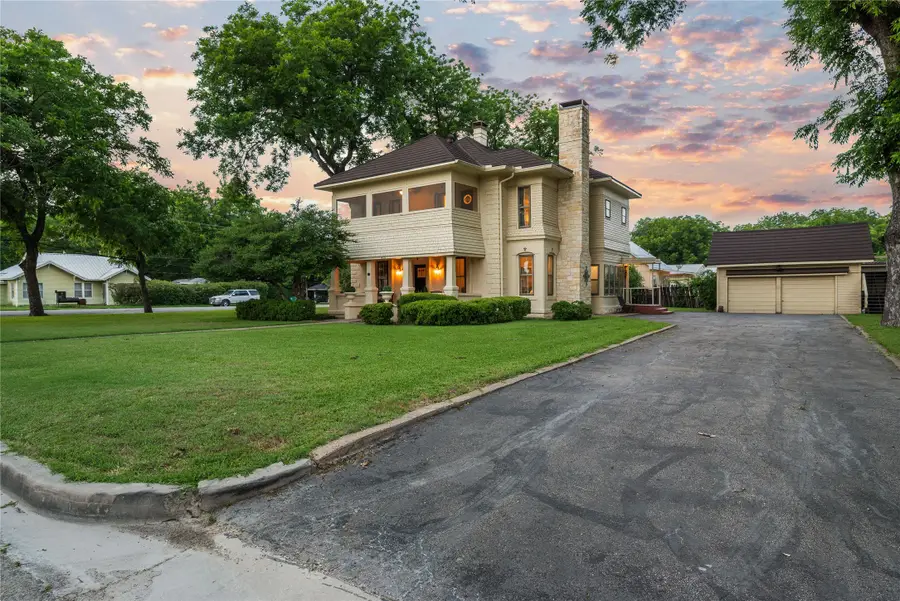 415 N Avenue I, Clifton, TX 76634 - #2
