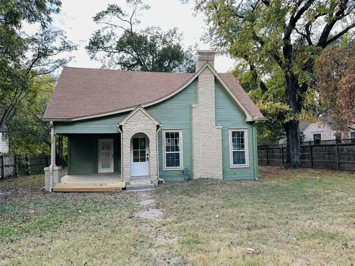 111 Pecan Street, Terrell, TX 75160 - #1