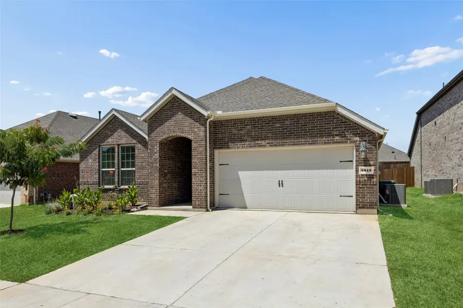 9813 Cherrywood Way, Aubrey, TX 76227 - #2