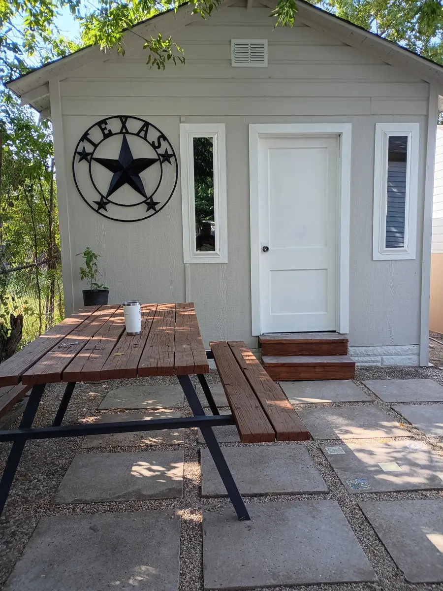 2671 Moffatt Avenue, Dallas, TX 75216 - #3