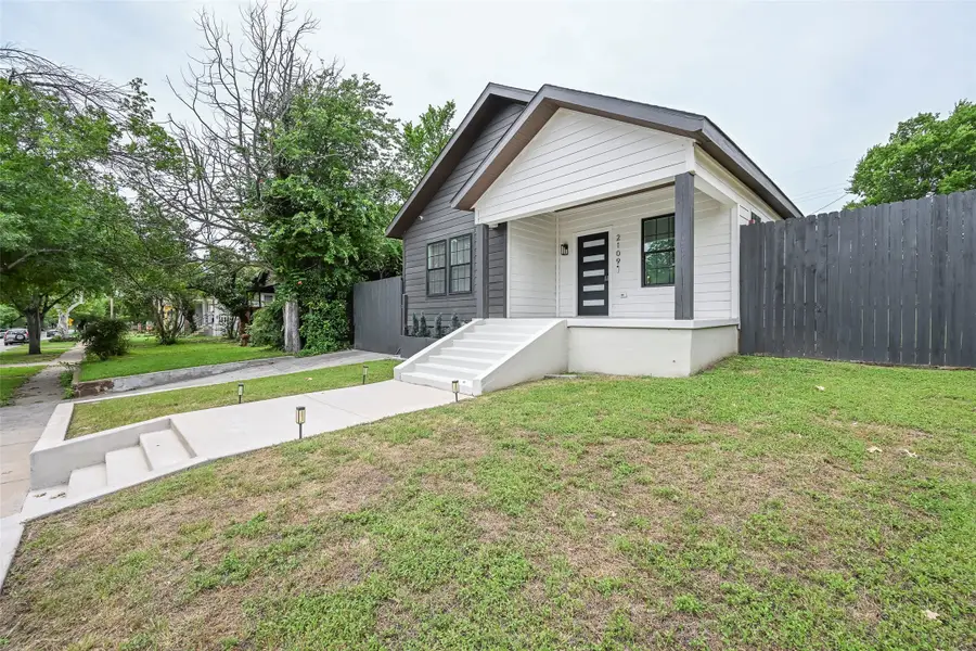 2109 Gould Avenue, Fort Worth, TX 76164 - #2
