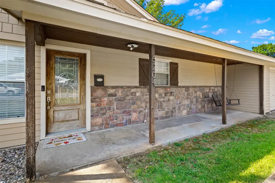5204 Roxie Street, Haltom City, TX 76117 - #3