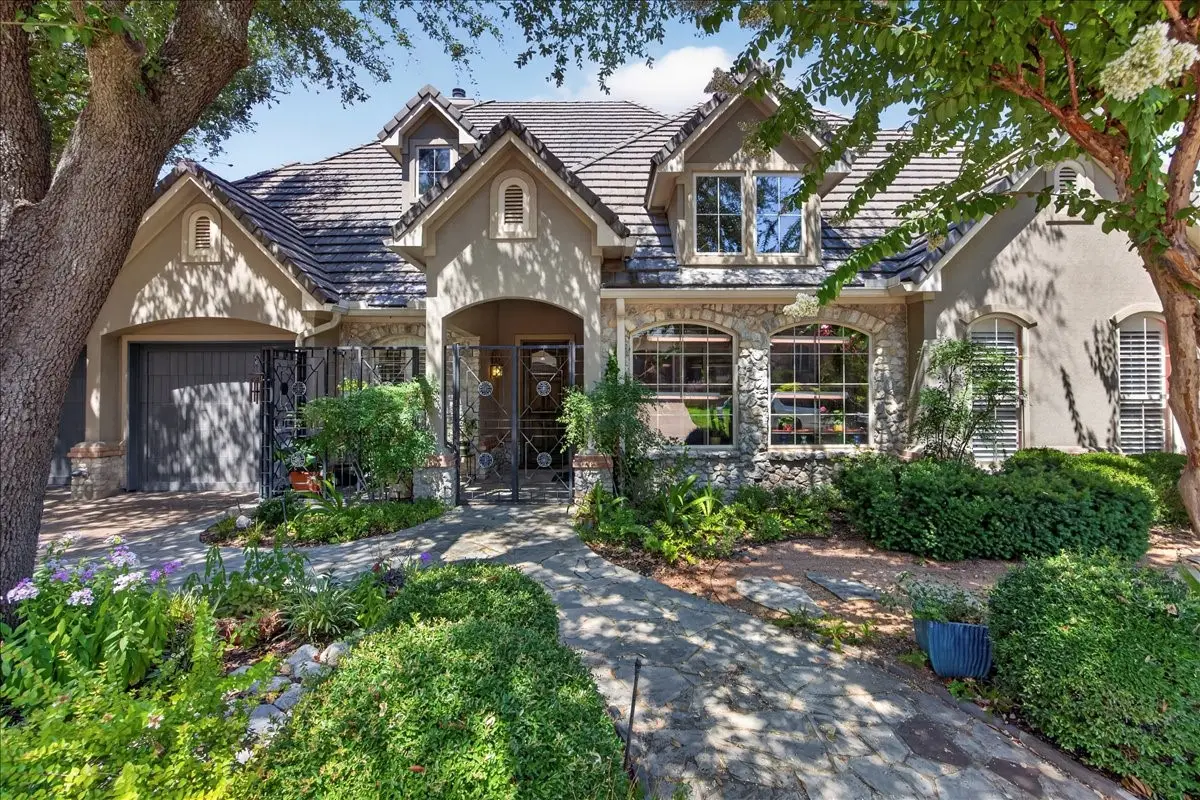 6900 Baltusrol Road, Fort Worth, TX 76132 - #1