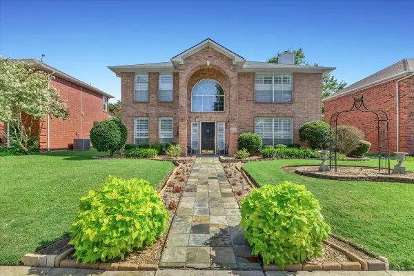 1324 Black Oak Drive, Carrollton, TX 75007